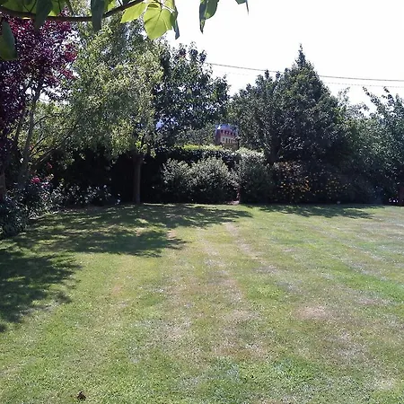 D'hotes Au Temps Des Cerises Panzió